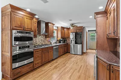 122 Fordway Extension, Derry, NH 03038 - Photo 2