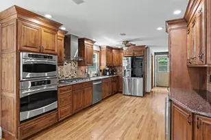 122 Fordway Extension, Derry, NH 03038 - Photo 2