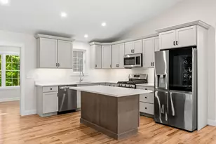 15 Bartlett St, Epping, NH 03042 - Photo 6