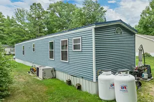 82 Gooseberry Cir, Rochester, NH 03867 - Photo 6