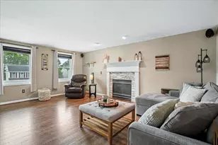 325 Wellington Hill Rd, Manchester, NH 03104 - Photo 12
