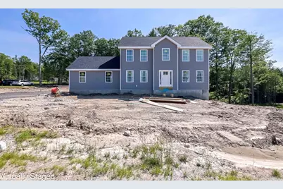 8 Blaisdell Court, Raymond, NH 03077 - Photo 1
