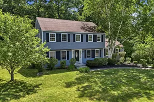 101 Currier Dr, Manchester, NH 03104 - Photo 2
