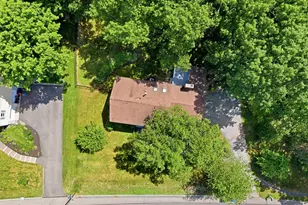 101 Currier Dr, Manchester, NH 03104 - Photo 4