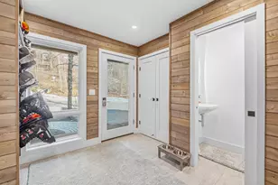 27 Ram&apos S Horn Dr, Lincoln, NH 03251 - Photo 2