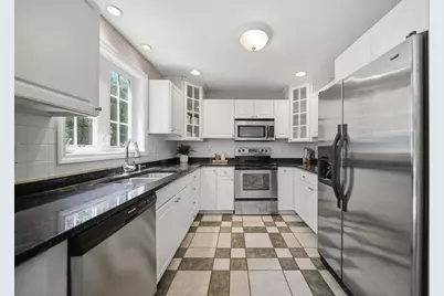 9 Hawk Drive, Salem, NH 03079 - Photo 18
