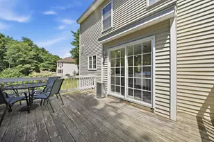 9 Hawk Dr, Salem, NH 03079 - Photo 8