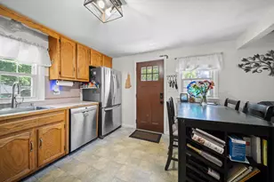 45 Applevale Dr, Dover, NH 03820 - Photo 2