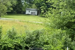 5 Walnut Hill Rd, Derry, NH 03038 - Photo 2