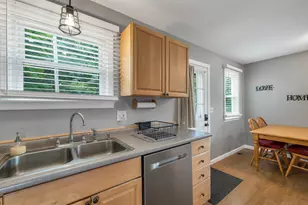 185 Summit St, Franklin, NH 03235 - Photo 10