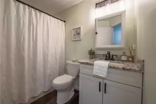 106 Eastern Ave, Manchester, NH 03104 - Photo 10