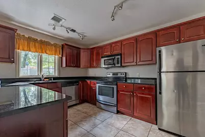 106 Eastern Avenue #204, Manchester, NH 03104 - Photo 20