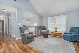 5 Lorraine&apos S Ln, Strafford, NH 03884 - Photo 12