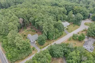 5 Lorraine&apos S Ln, Strafford, NH 03884 - Photo 6