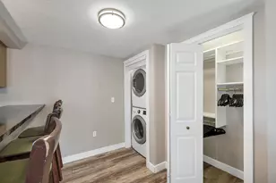 273 Maplewood Ave, Portsmouth, NH 03801 - Photo 12