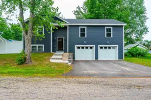 9 Lawn Ave, Rochester, NH 03867 - Photo 2