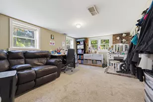 20 Kennedy Dr, Keene, NH 03431 - Photo 22