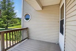 5 Richardson Dr, Derry, NH 03038 - Photo 8