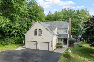 674 Elm St, Laconia, NH 03246 - Photo 2
