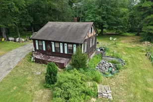 283 Hampstead Rd, Derry, NH 03038 - Photo 2