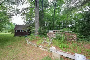283 Hampstead Rd, Derry, NH 03038 - Photo 24