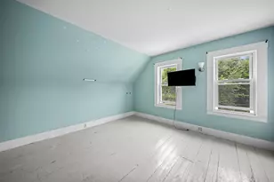 13 Crescent St, Farmington, NH 03835 - Photo 16