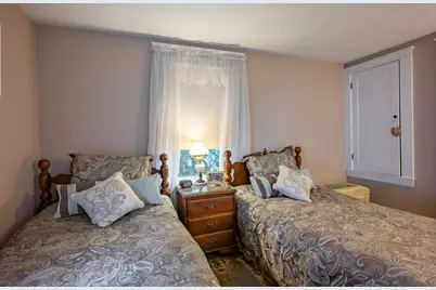 21 Charlotte Avenue, Nashua, NH 03064 - Photo 22