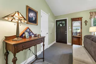 3 Carver St, Franklin, NH 03235 - Photo 8