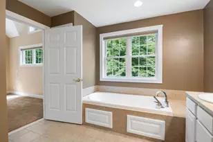 29 Vineyard Dr, Stratham, NH 03885 - Photo 26