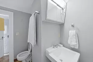 15-15 1/2 Marshall St, Nashua, NH 03064 - Photo 22
