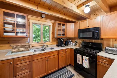 4 Boyle Street, Lincoln, NH 03251 - Photo 12
