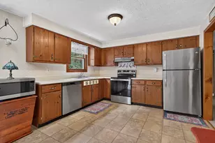 8 Rocky Hill Rd, Litchfield, NH 03052 - Photo 14