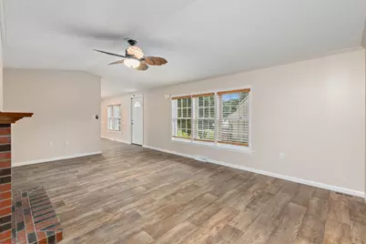 3 Bay Street, Hudson, NH 03051 - Photo 12