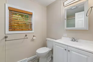 3 Bay St, Hudson, NH 03051 - Photo 16