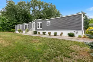 3 Bay St, Hudson, NH 03051 - Photo 4