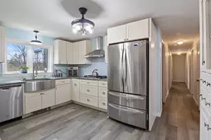 2 Marblehead Rd, Windham, NH 03087 - Photo 10