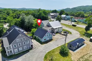 8 Oak Hill St, Haverhill, NH 03785 - Photo 1