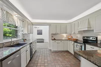 102 East Broadway, Derry, NH 03038 - Photo 14