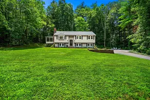 20 Hawkview Rd, Hudson, NH 03051 - Photo 2