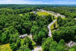 20 Hawkview Rd, Hudson, NH 03051 - Photo 4