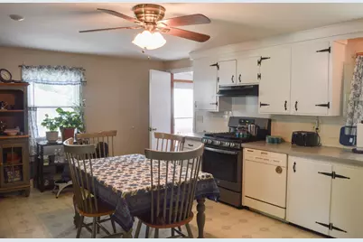 37 Damon Avenue, Nashua, NH 03064 - Photo 6