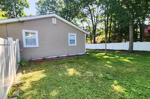 37 Damon Ave, Nashua, NH 03064 - Photo 16