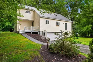 46 Harper Ridge Rd, Hampstead, NH 03826 - Photo 2