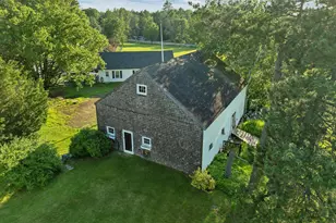 825 N Line Rd, Tuftonboro, NH 03816 - Photo 4