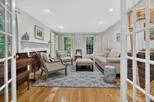 83 Rosewell Rd, Bedford, NH 03110 - Photo 4