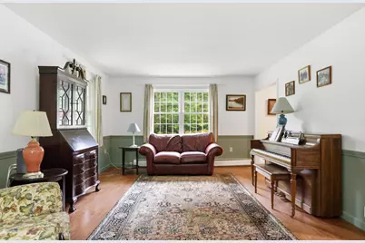 72 Old Farm Road, Bedford, NH 03110 - Photo 6