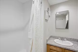 21 Nathaniel Dr, Amherst, NH 03031 - Photo 32