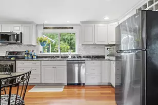 9 Whitman Rd, Nashua, NH 03062 - Photo 12