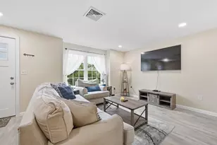 107 Franklin St Ext, Derry, NH 03038 - Photo 2