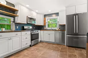 447 W River Rd, Hooksett, NH 03106 - Photo 10
